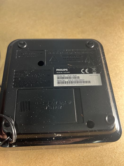 Radio z budzikiem Philips AJ3116/91 – zegar, alarm, FM