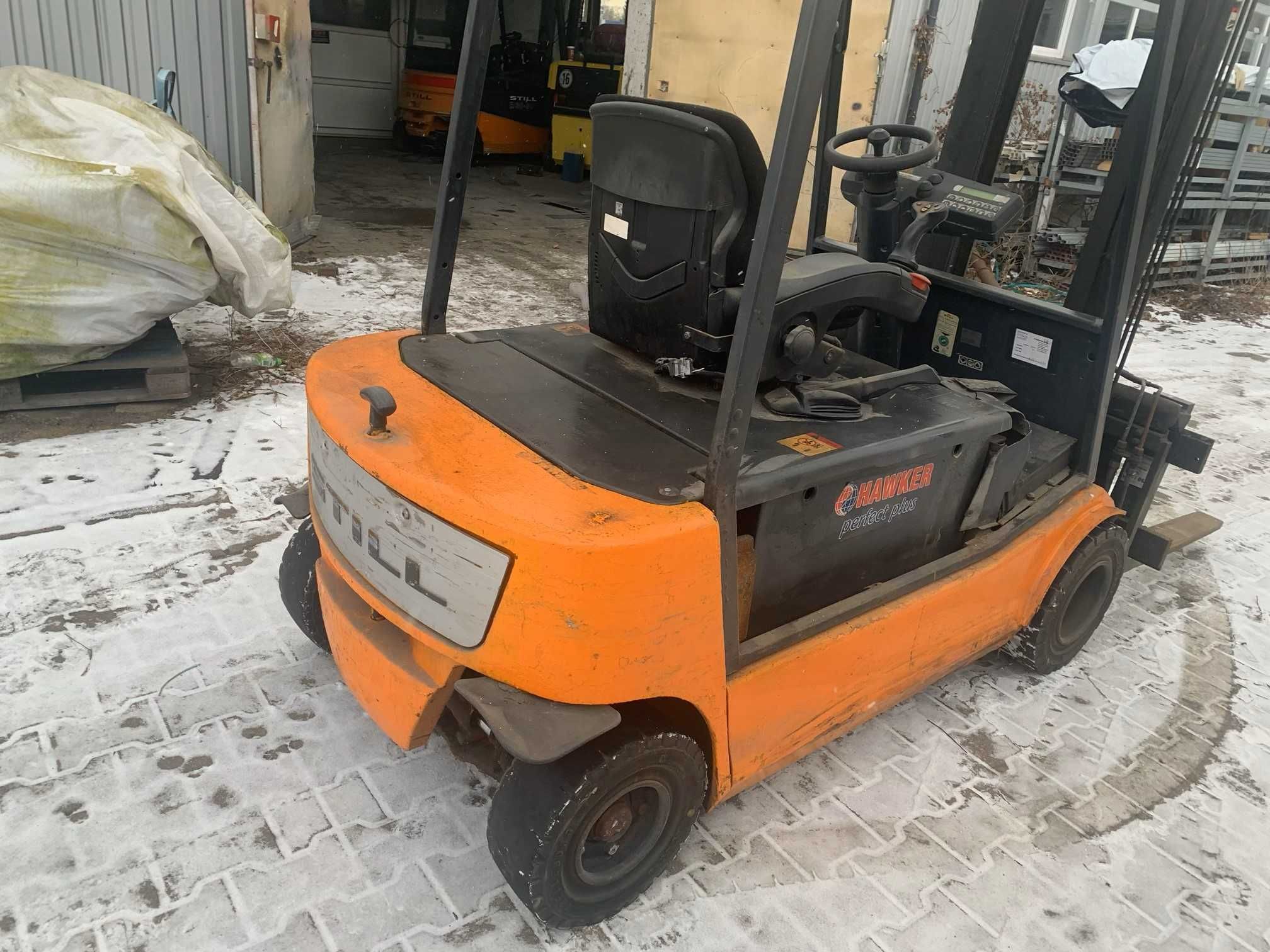Wózek widłowy elektryczny STILL