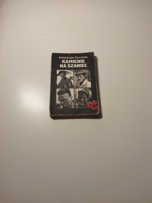 Kamienie na Szaniec (Aleksander Kamiński) książka