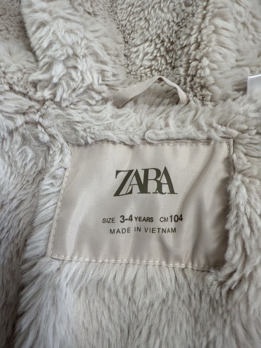 Курточка зима для дівчинки Zara
