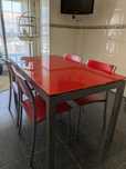Mesa extensível com 4 cadeiras