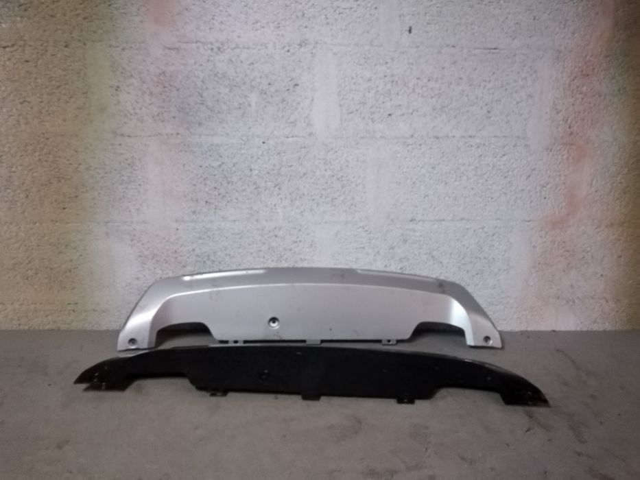 Vendo Spoiler de tras Volvo xc40 ano 2016 /20