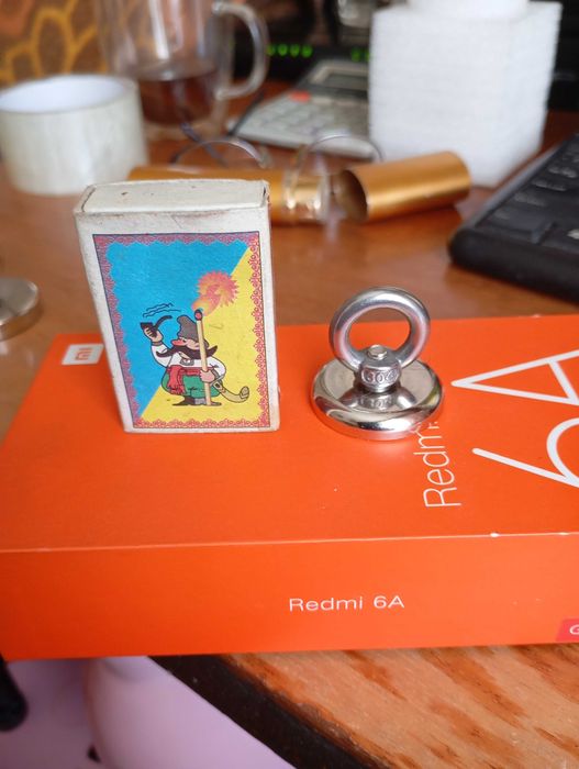 Неодимовый магнит.