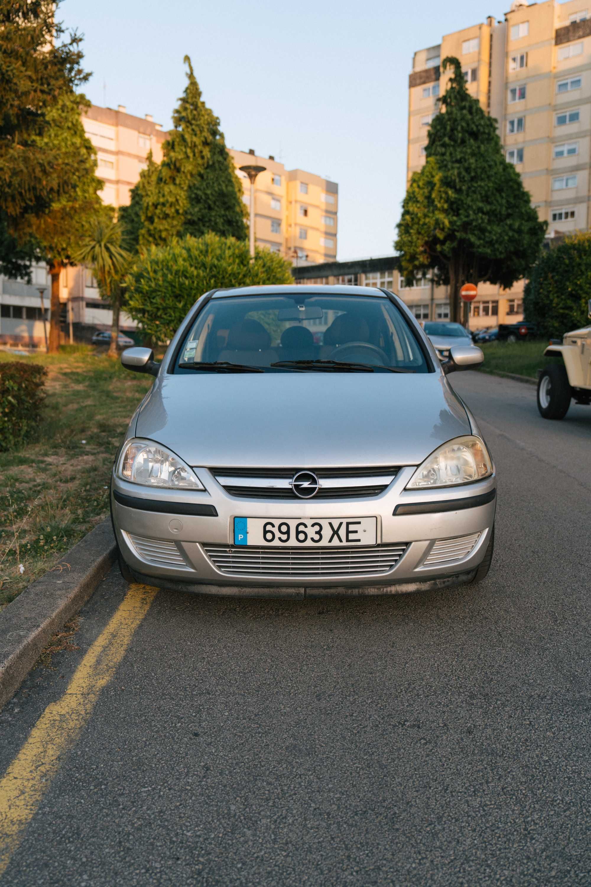 Opel Corsa C 1.2 Gasolina - em bom estado!