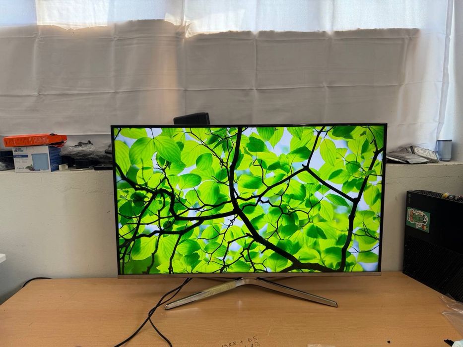 Телевізор Samsung – 40 дюймів, Full HD