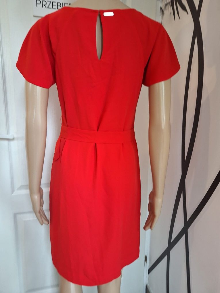 Czerwona sukienka rozmiar XS  Guess