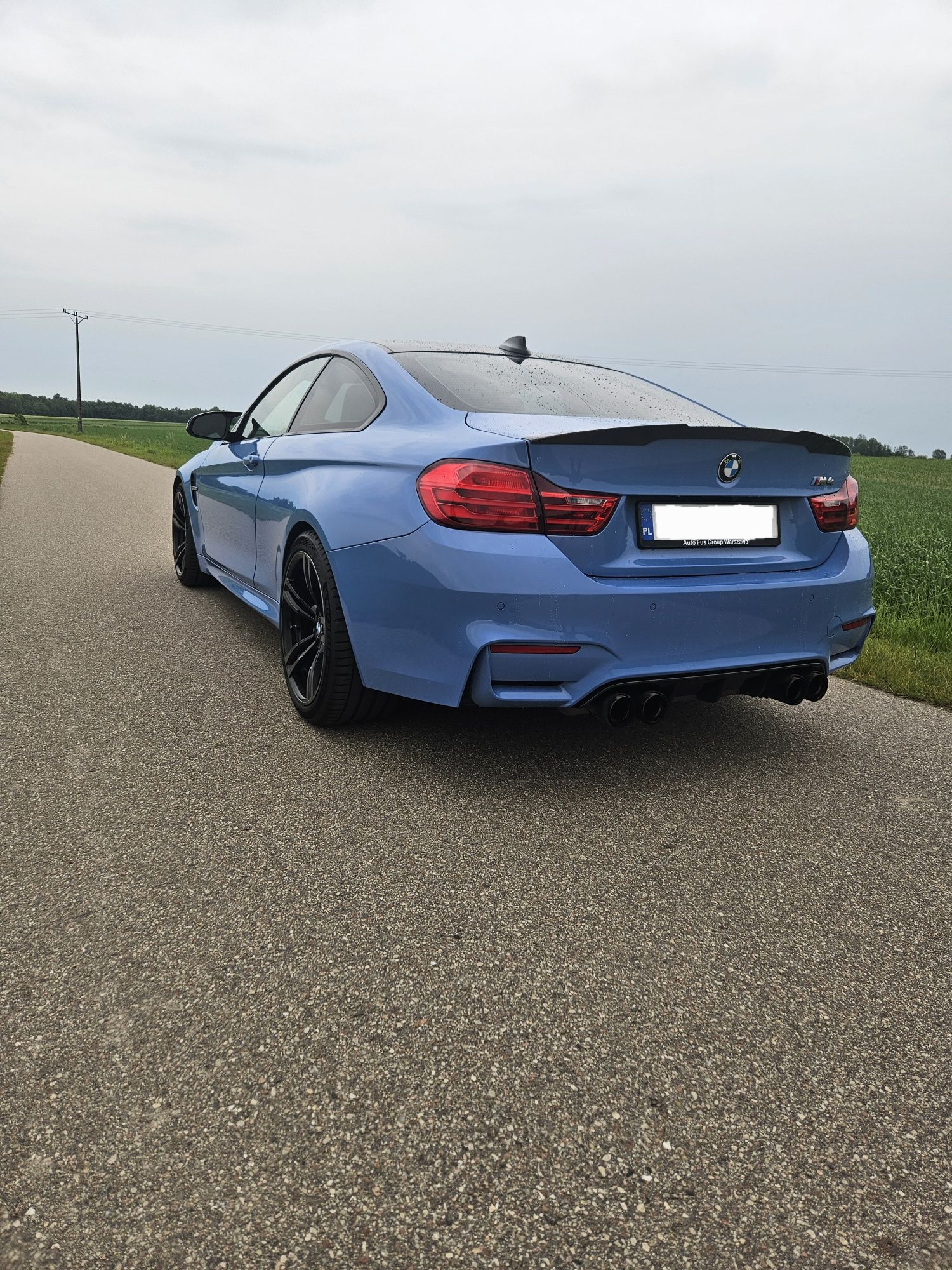 BMW M4 bmw m4 coupe DKG