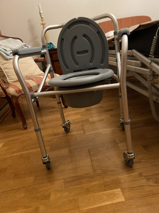 Cama hospitalar, grades rebativeis e 3 funções