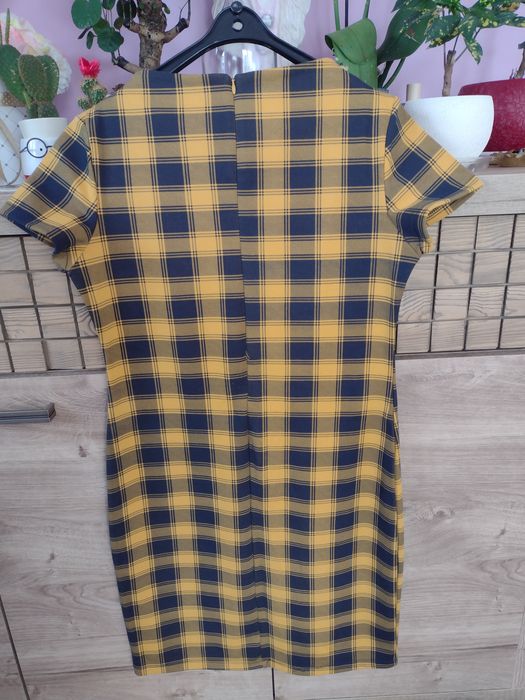 Elegancka sukienka wizytowa r.L