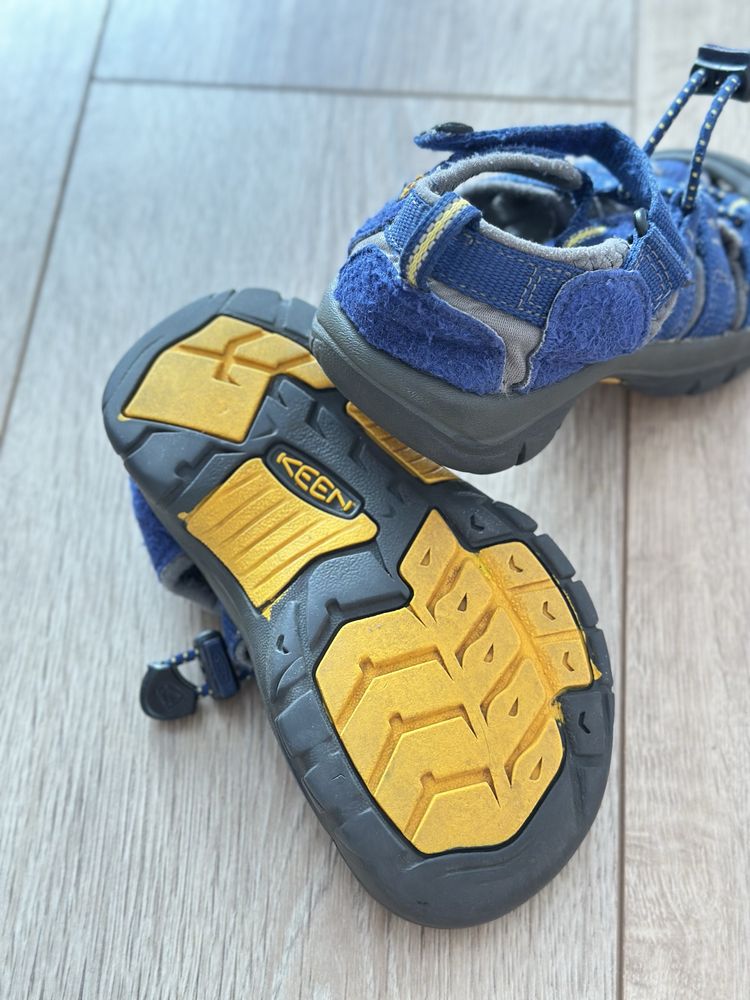 Дитячі сандалі keen 17см 28р