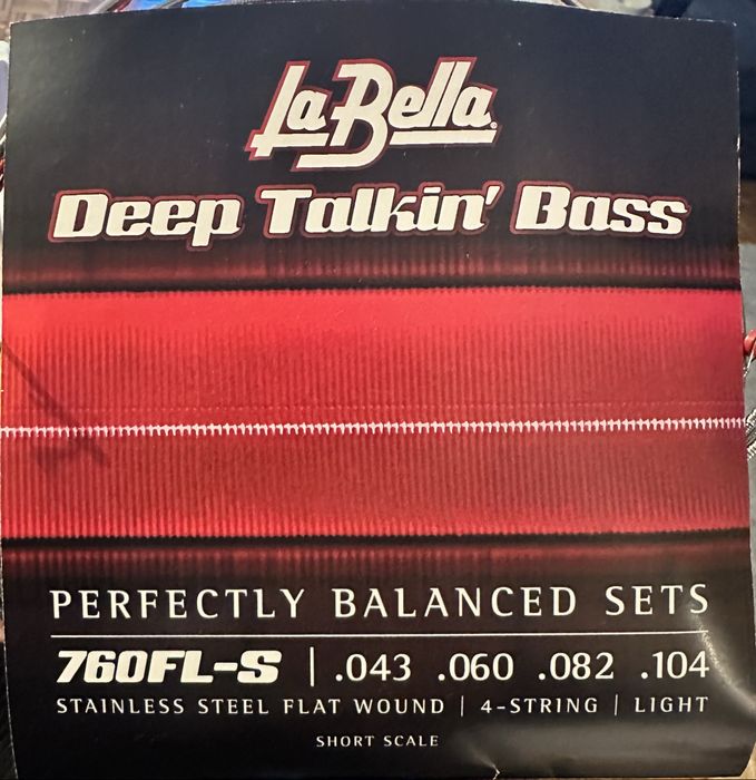 Fender Player II Mustang Bass + Gigbag Fender FBSS-610 + LaBella Flats