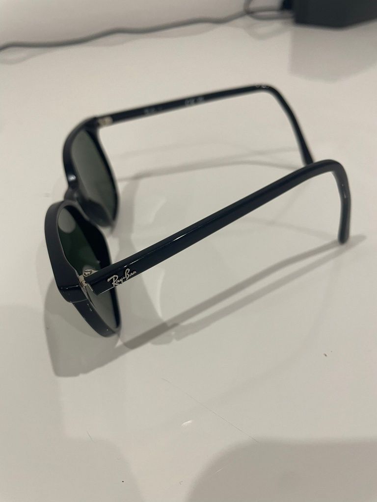Óculos Rayban como novos