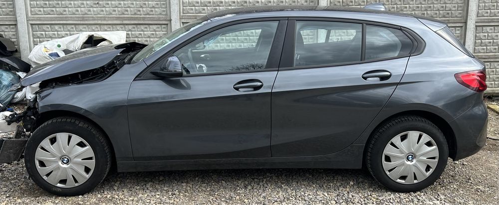 Bmw 118i 25.000km niemcy 2 kluczyki ksiazka serwisowa