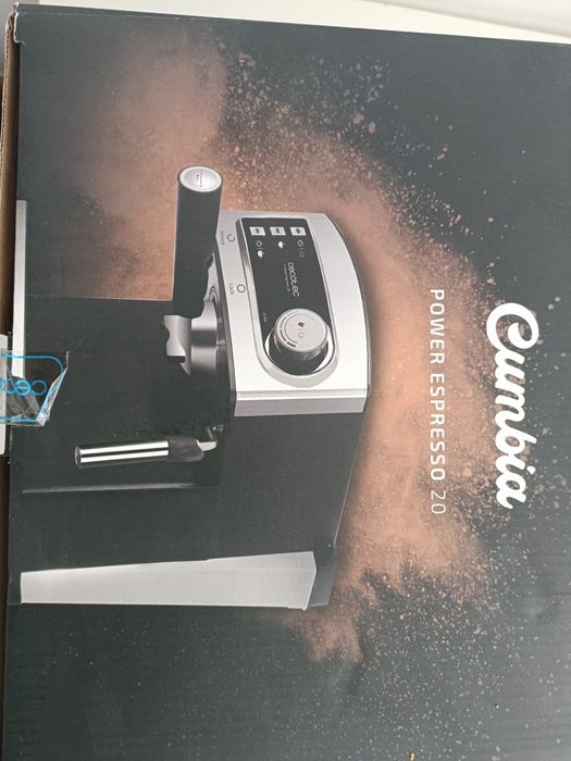 Máquina de café Cecotec Cumbia NOVA na caixa