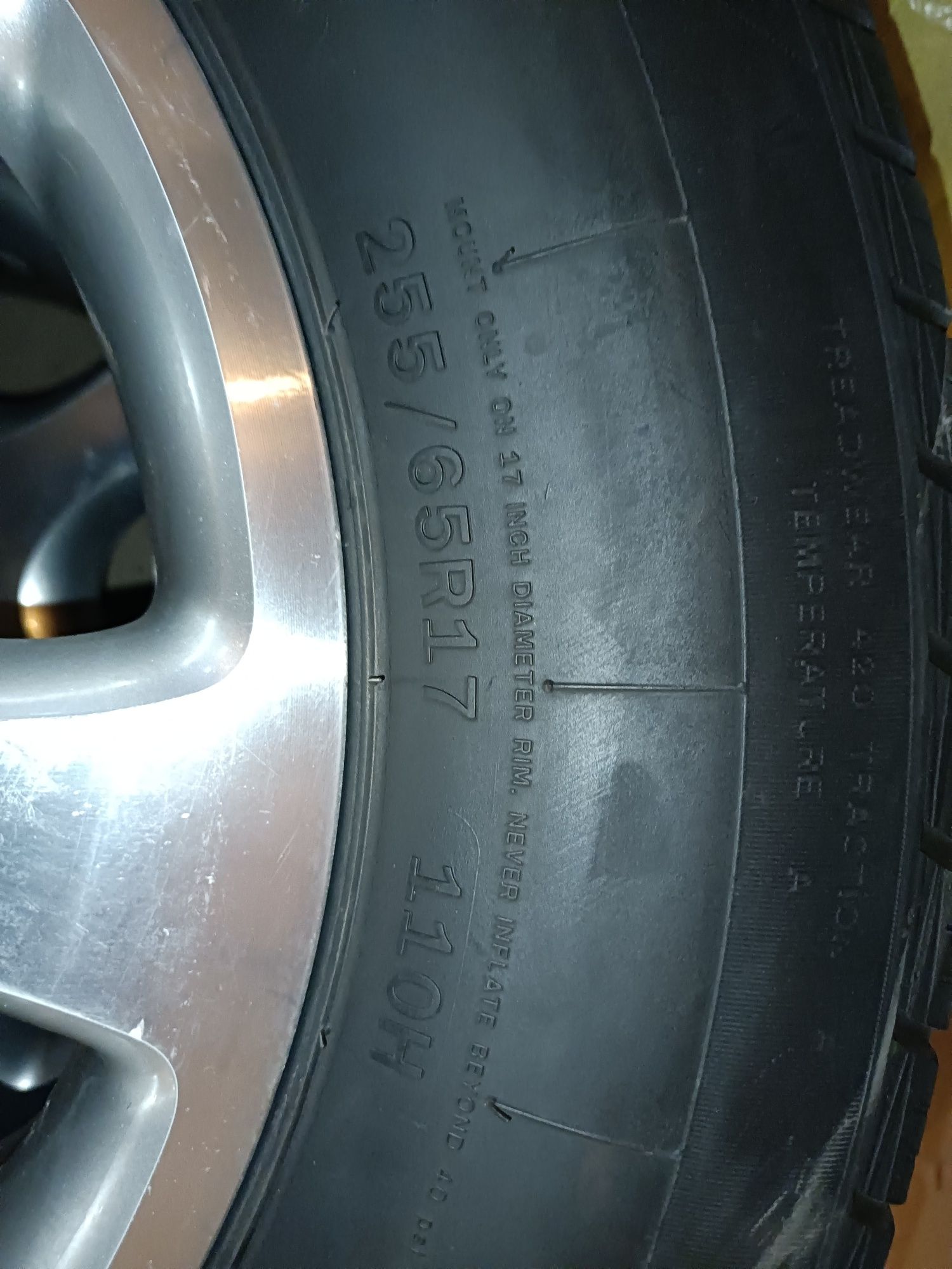 Opony, felgi wv Touareg 255/65/17, 5x130