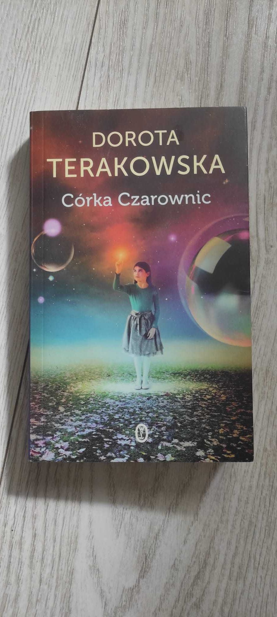 Córka Czarownic, Dorota Terakowska