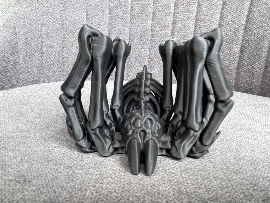 Рухлива іграшка Павук надрукована на 3д принтері