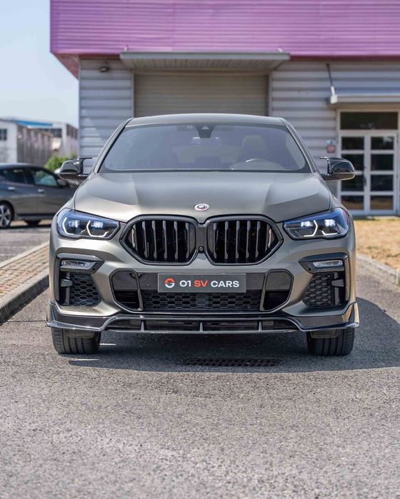 BMW X6 M50i
