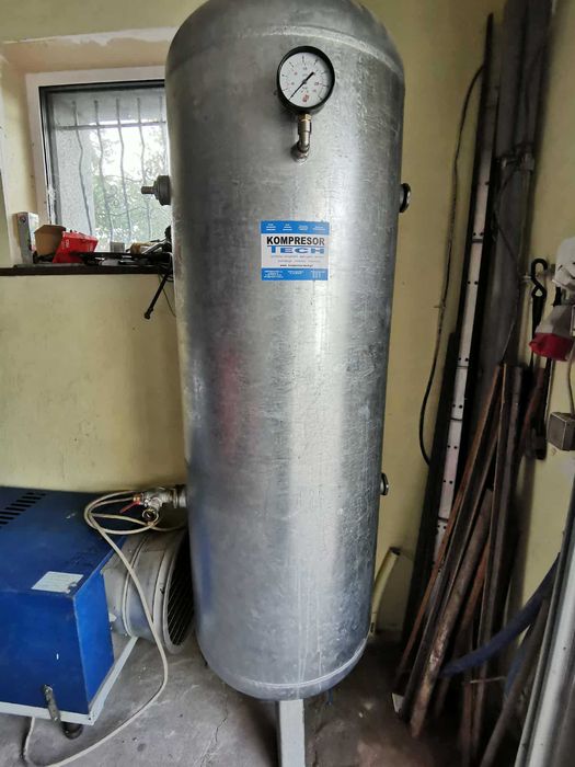 Kompresor śrubowy HAZE po remoncie 7,5 kW, nowy zbiornik 500L ocynk