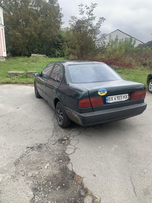 Ніссан прімера 1993 року