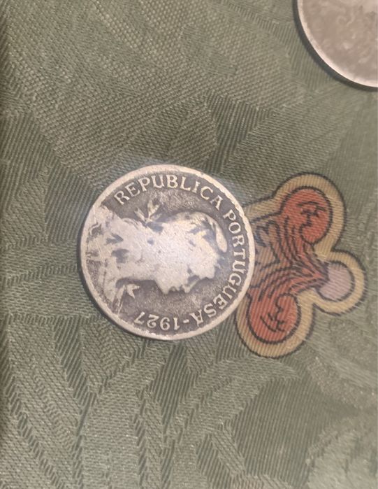 Notas e moedas antigas