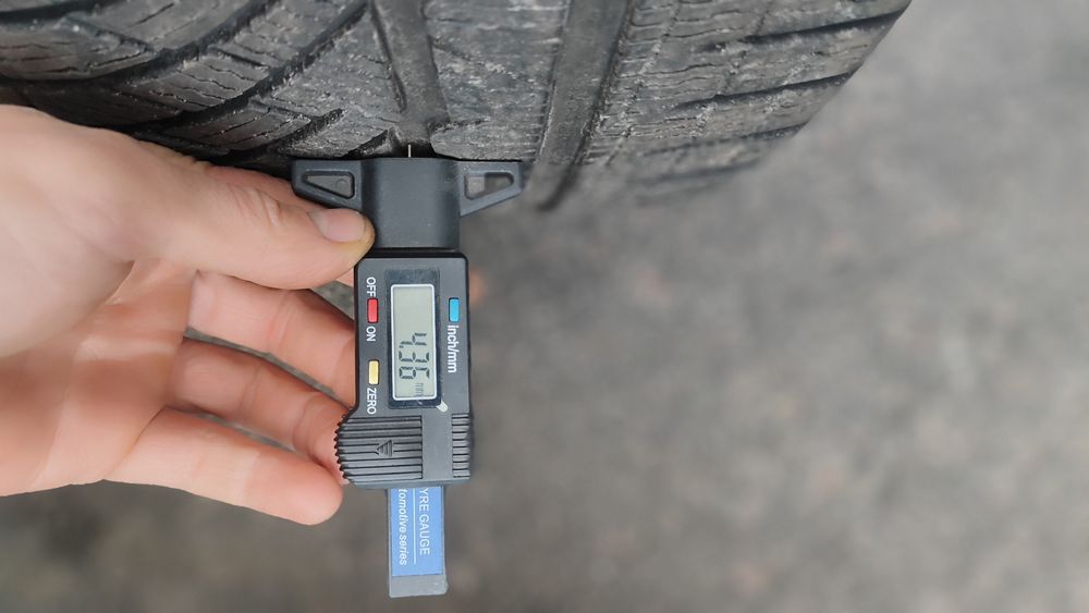 Резина 245 45 18