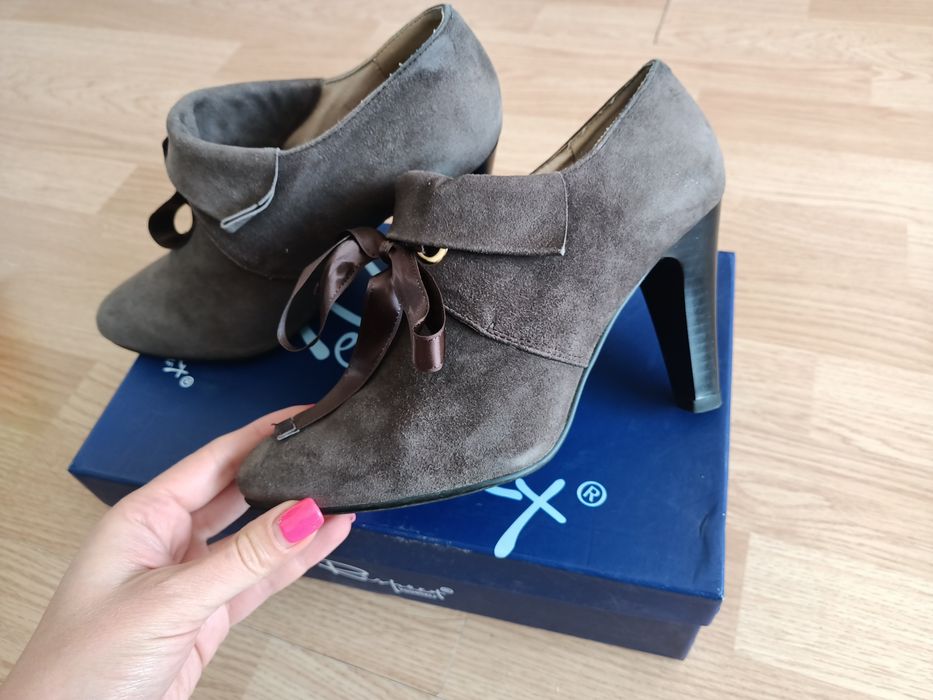 Замшеві чобітки Respect