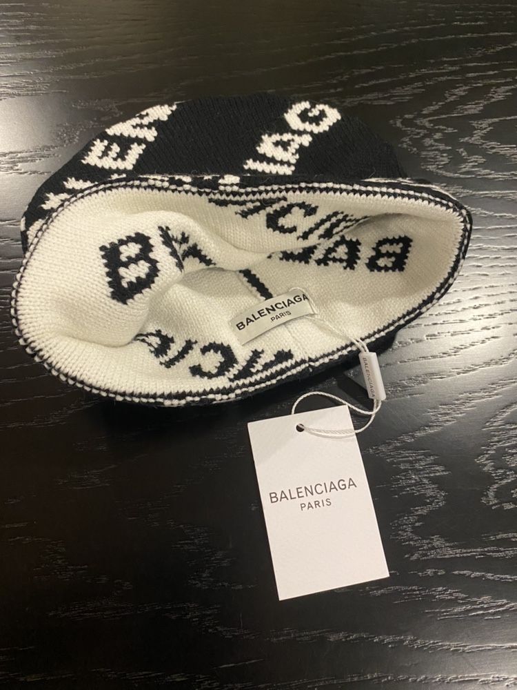 Gorro balenciaga