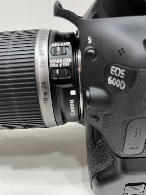 Canon 600d com lente 18-50