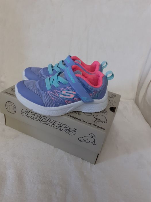 Sapatilhas adidas e skechers tamanho 25