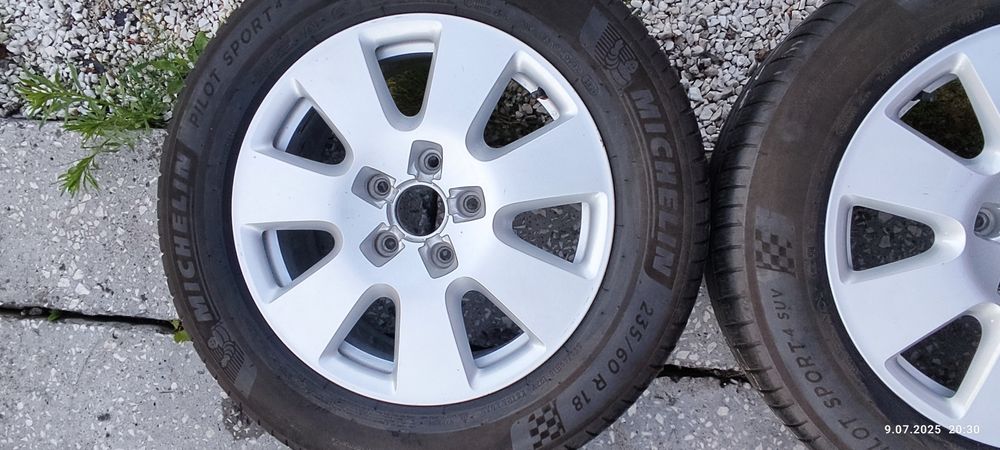 Felgi alu oryg 5x130 Q7 Touareg Cayenne z oponami lato 235/60 R18 4szt