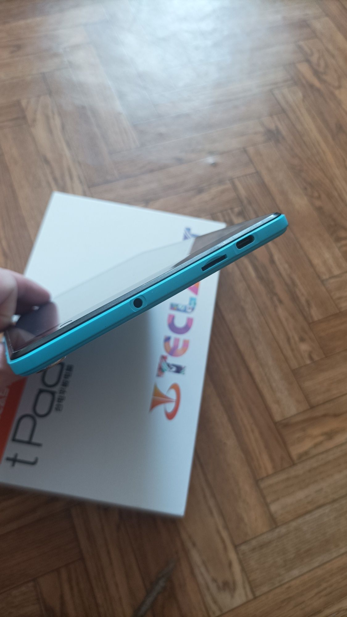 Планшет Текласт Teclast
