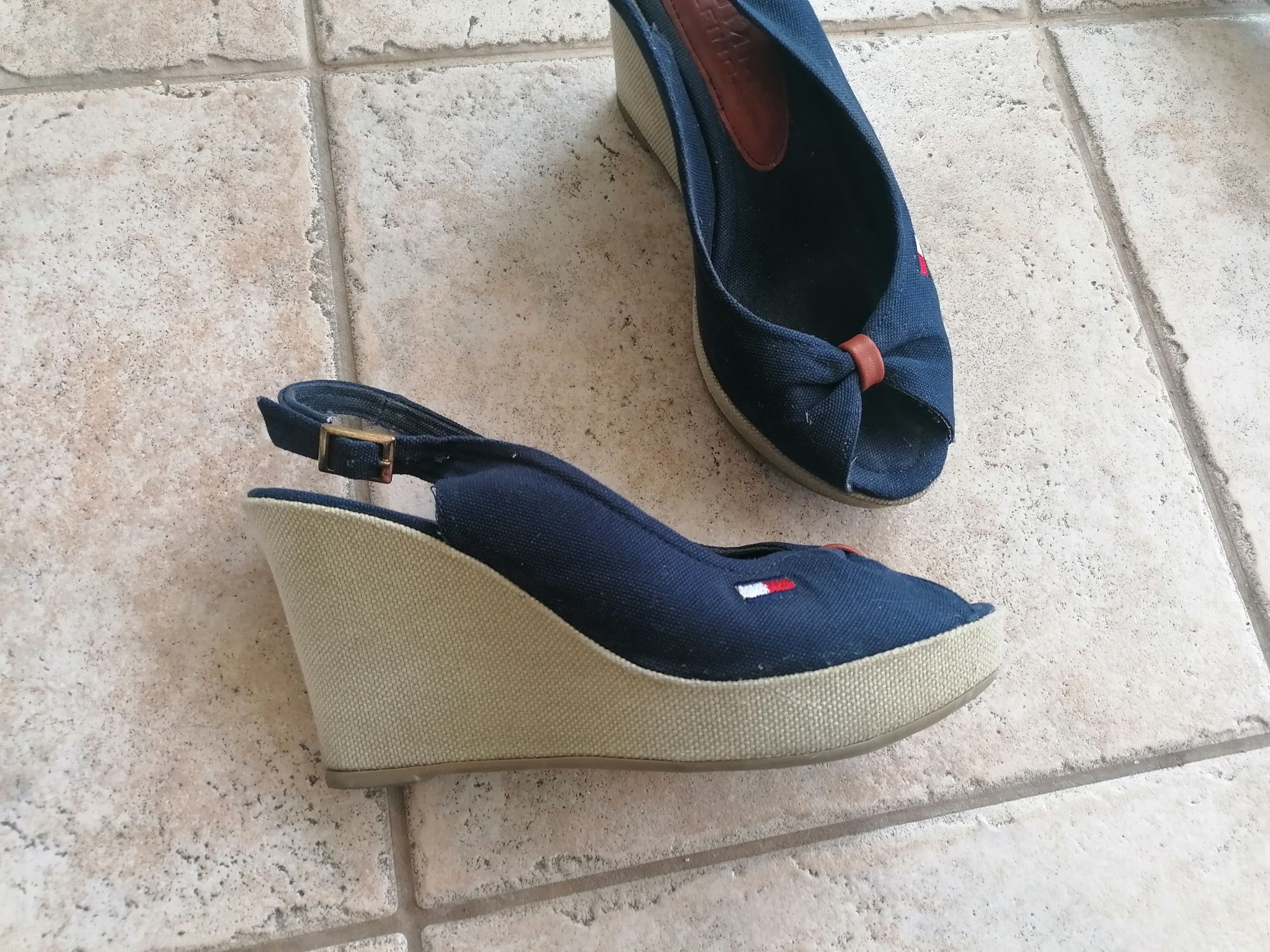 Buty na koturnie Tommy Hilfiger