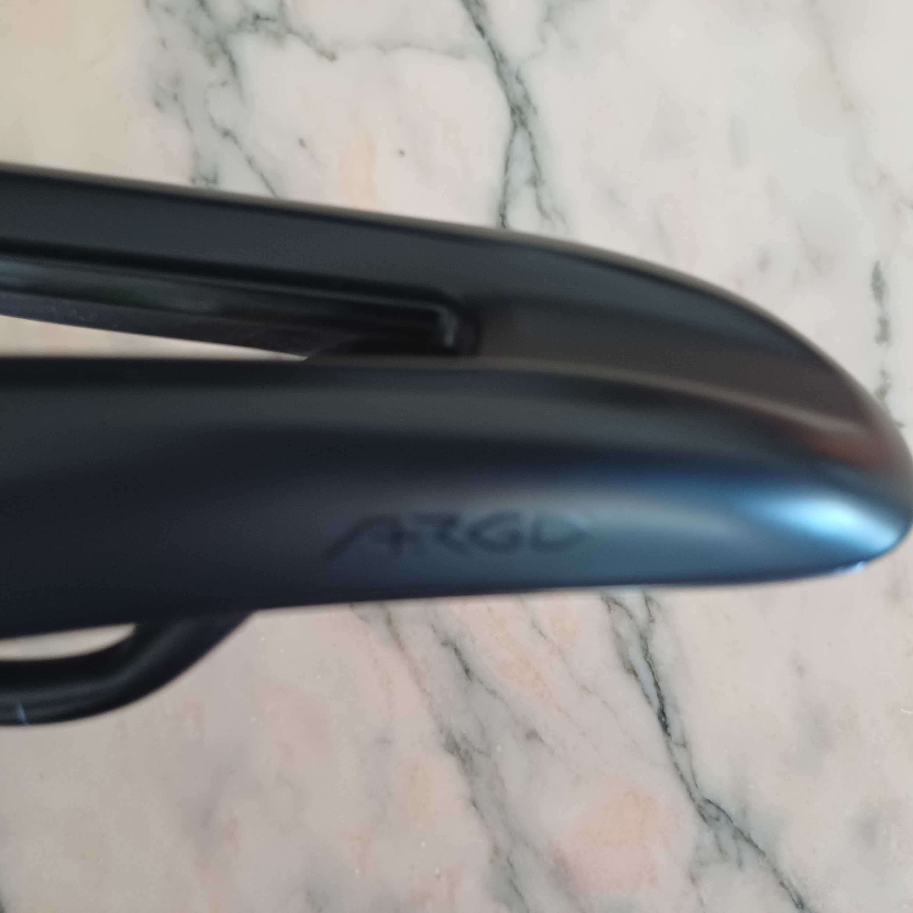 Selim Fizik Argo Vento 140mm