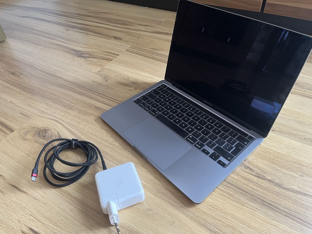 MacBook Pro 13 2020 TouchBar Jak Nowy