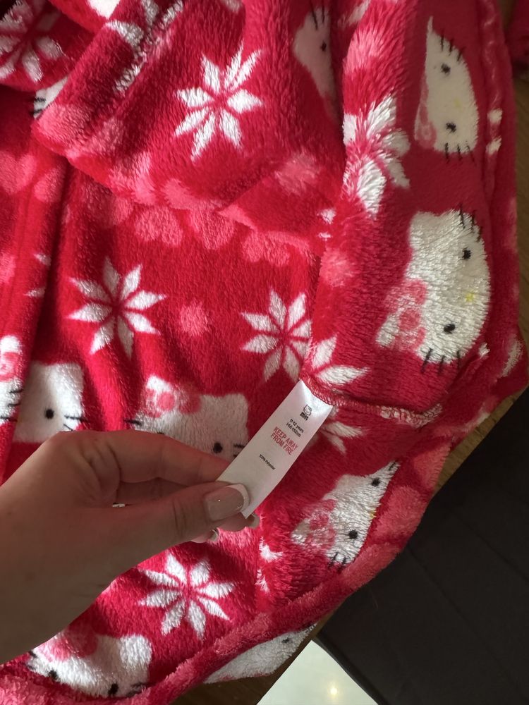 Szlafrok dziewczynka hello kitty 146/152