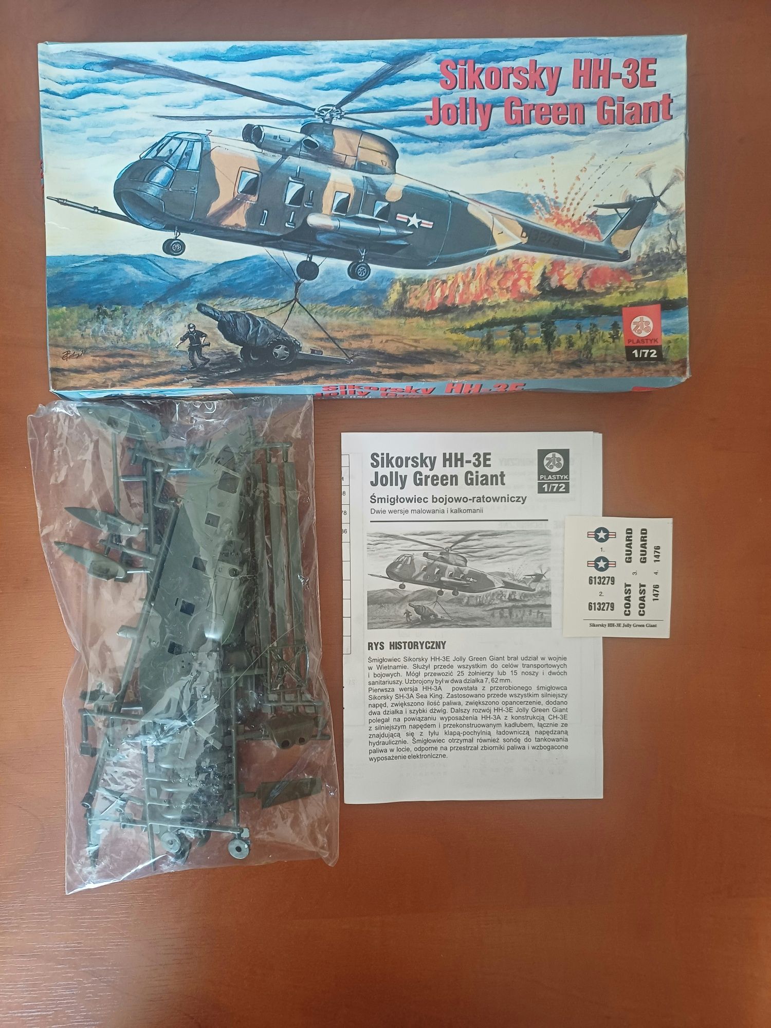 (REZ) Model Sikorsky HH-3E Jolly Green Gigant (S-146) - Plastyk (1/72)