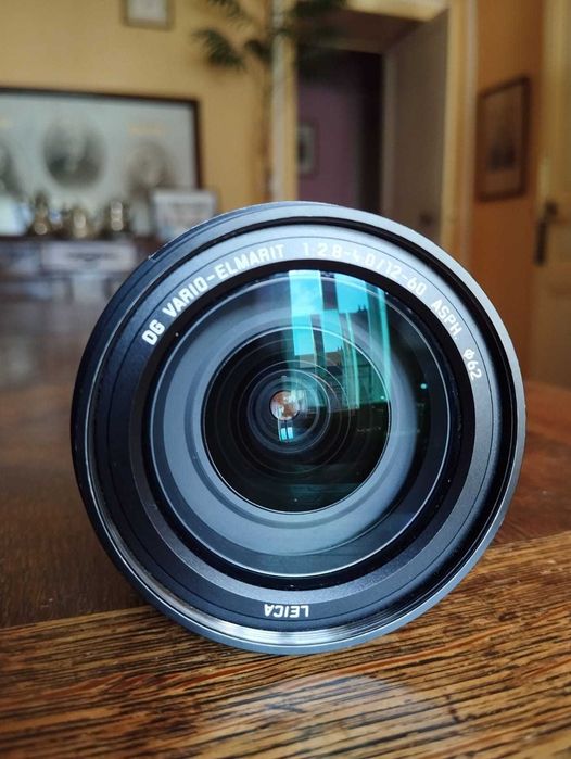 Panasonic Lumix GH5 + Lente 20mm f/1.7 + Acessórios