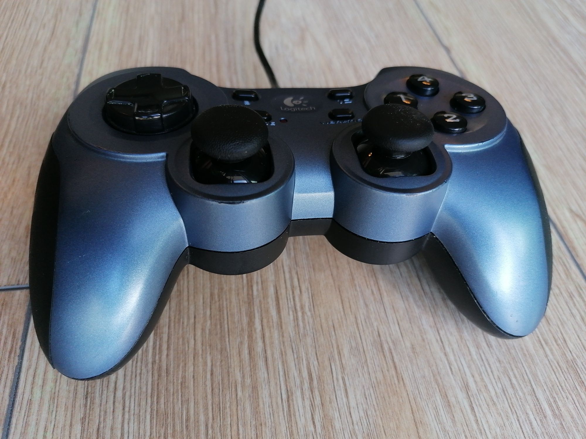 LOGITECH RumblePad 2 Gamepad Pad Joypad do komputera LOGITECH