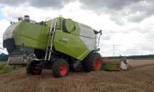Claas Tucano 320