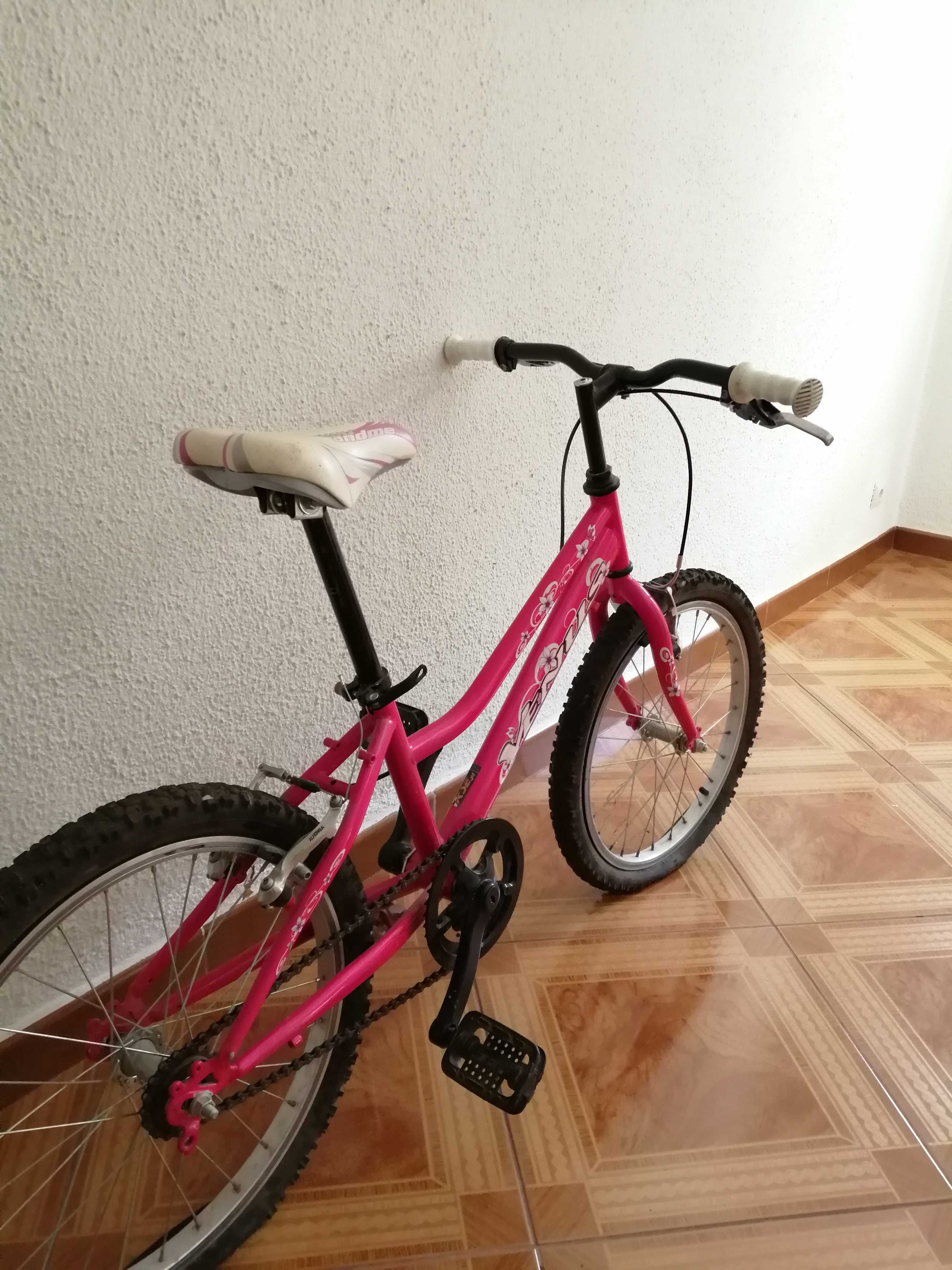 Bicicleta Menina