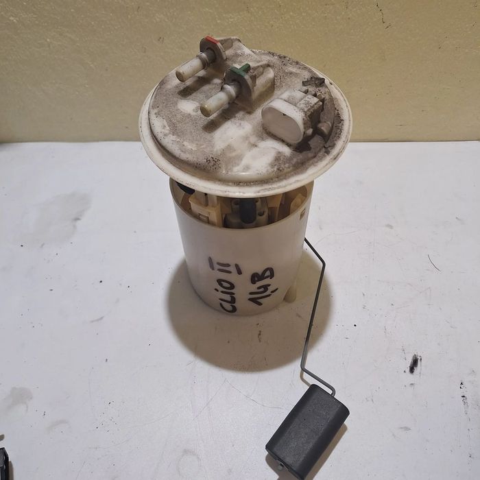 POMPA POMPKA PALIWA CLIO II 1.4