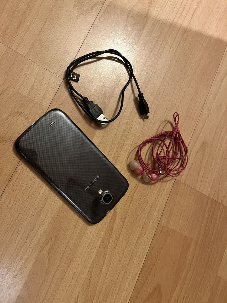 Samsung Galaxy S4 i9505, kabel, słuchawki Sony