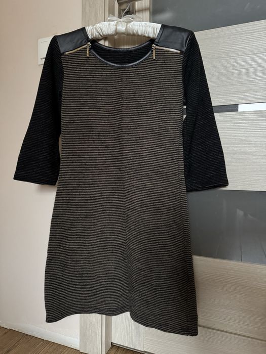 Тепла сукня, стан нової. Платье