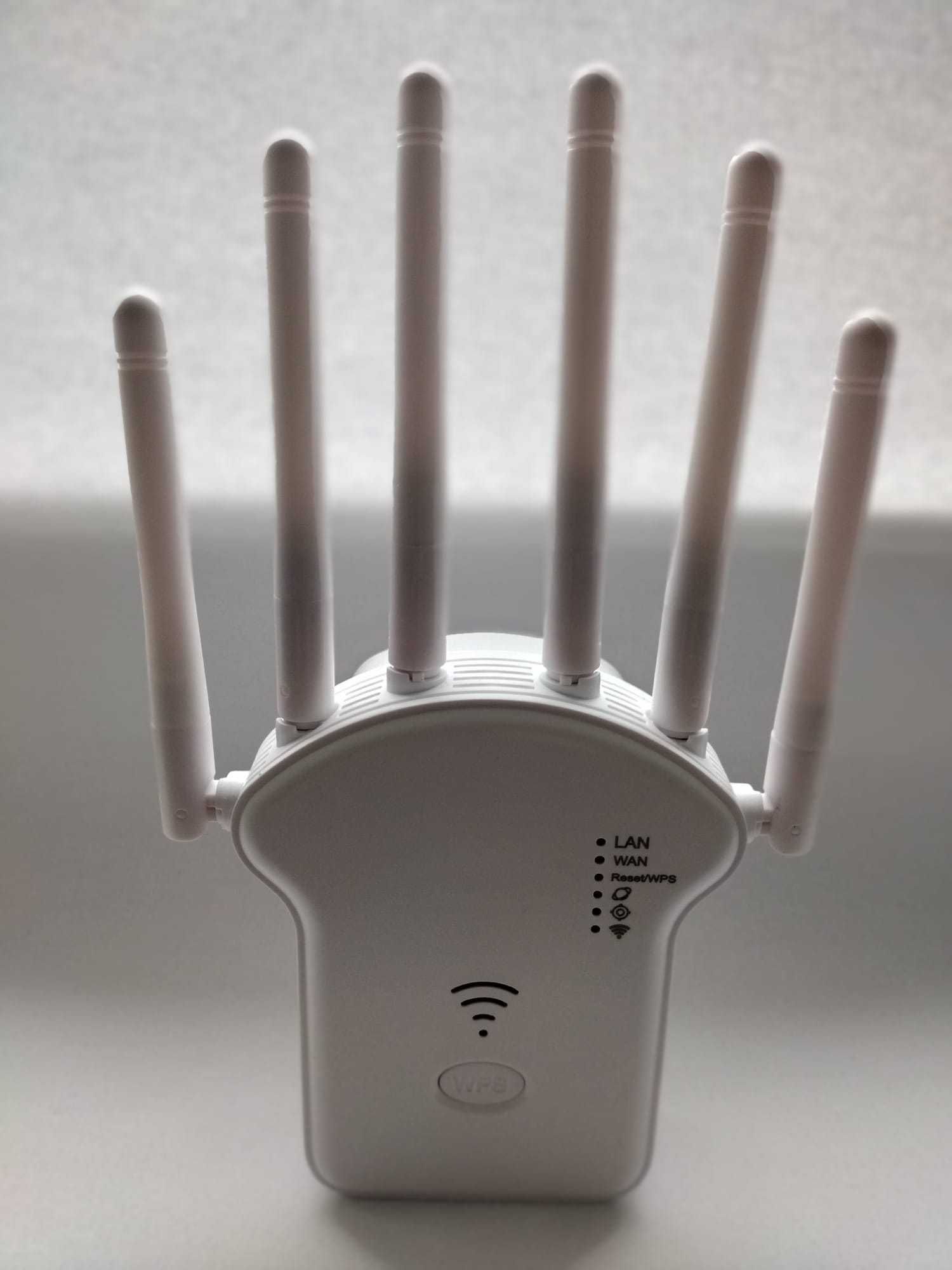Wzmacniacz Sygnału/Punkt dostępowy/Router 3w1 WiFi4 300Mb/s Wtyczkowy