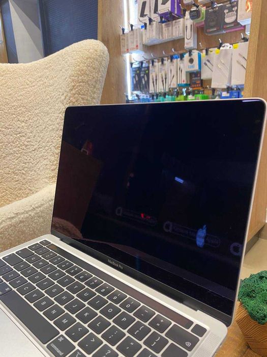 Ноутбук Apple MacBook Pro 13" i5/16/512GB Silver (MWP72) 2020