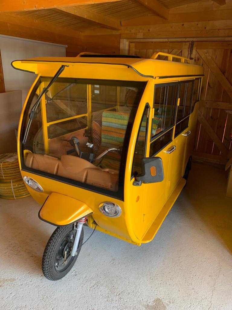 TukTuk elétrico de 4 lugares