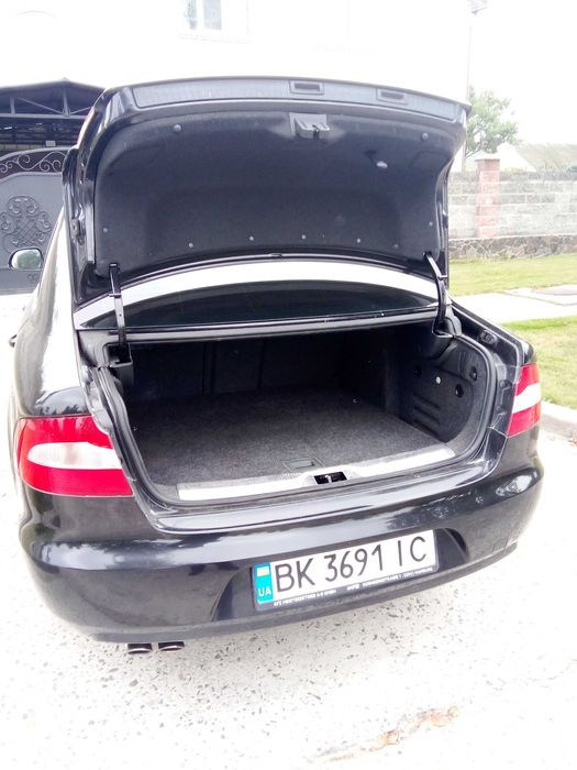 Продам Шкоду 1.8Б. 2009 року.