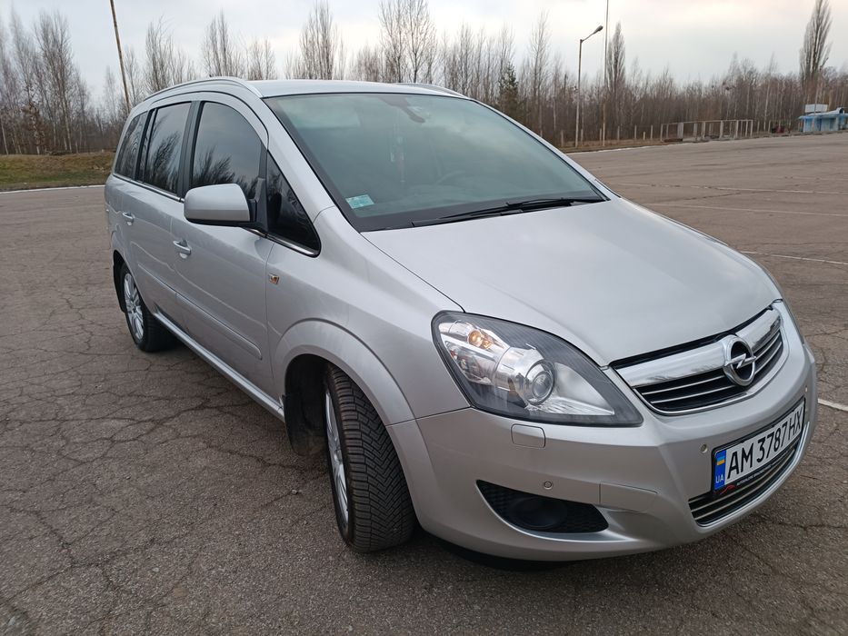 Продаж Опель Зафіра Б 2013р