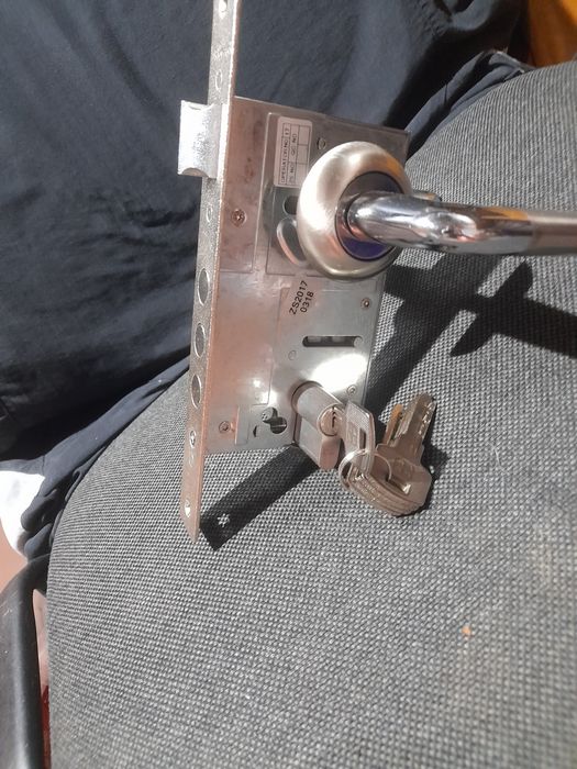 Замок врезной сувальный